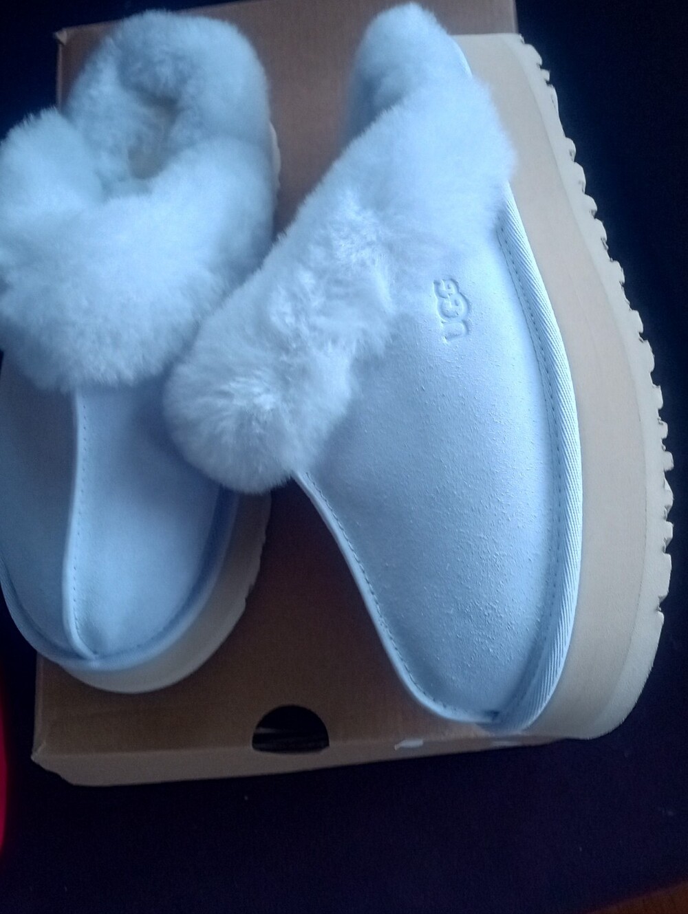 UGG Disquette Women's Sky Blue Sheepskin Slip-On Slippers Size 7 New In Box - Picture 5 of 6